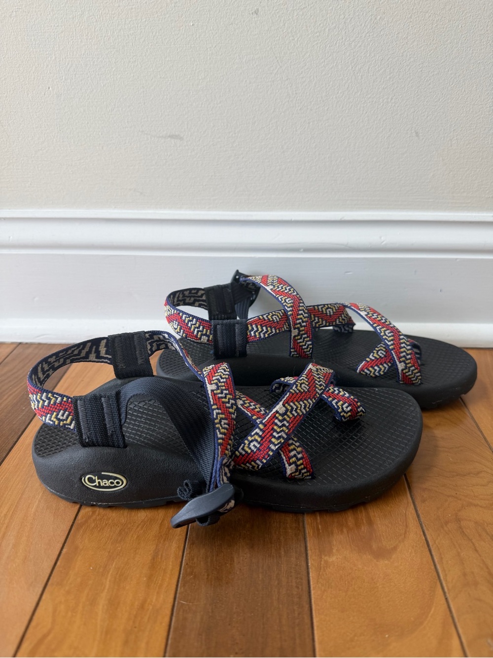 Chaco Z2 Hiking Sandals Womens Size 7